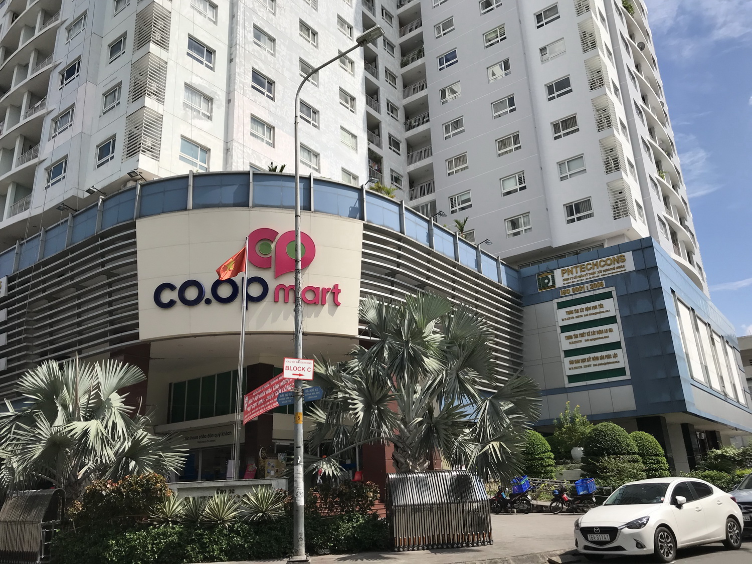 Bán nhà mặt tiền nội 6m Phan Xích Long, Quận Phú Nhuận nhà phố 3 lầu khu kinh doanh - thương mại